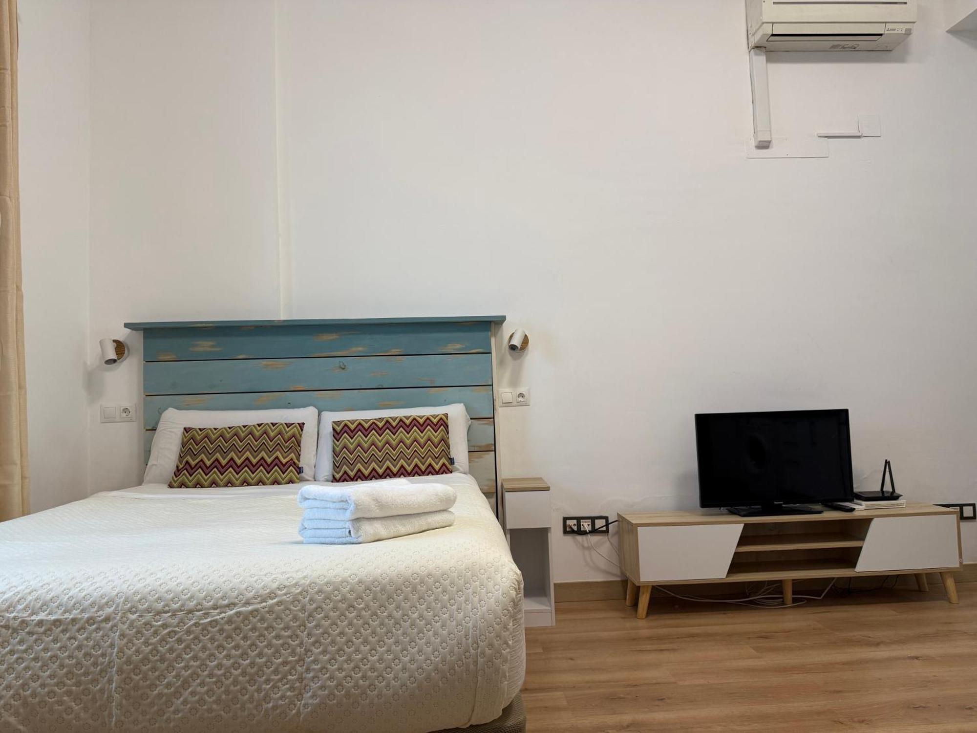Lovely In The Heart Of Free Swimming Pool Appartement